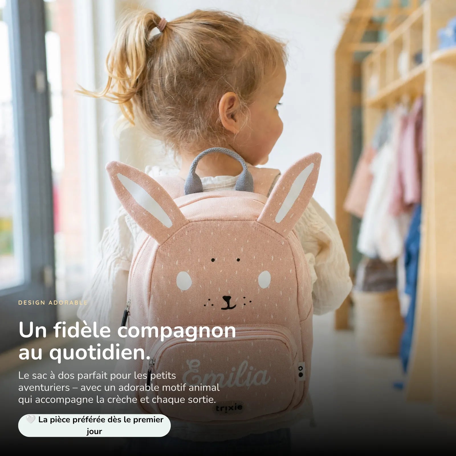 Sac à dos Lapin porté, prénom brodé au fil blanc — Kidsmood