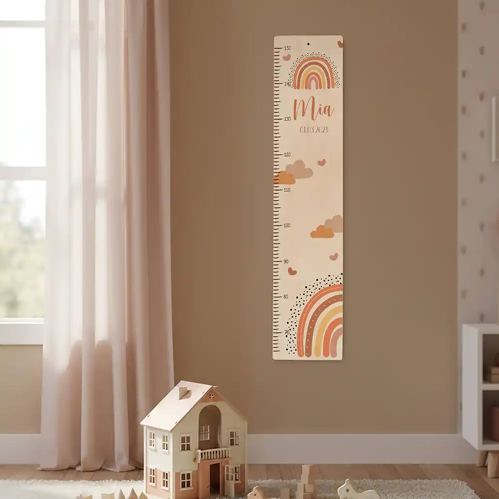 Toise enfant personnalisée Arc-en-ciel terracotta – toise murale accrochée dans la chambre d'enfant