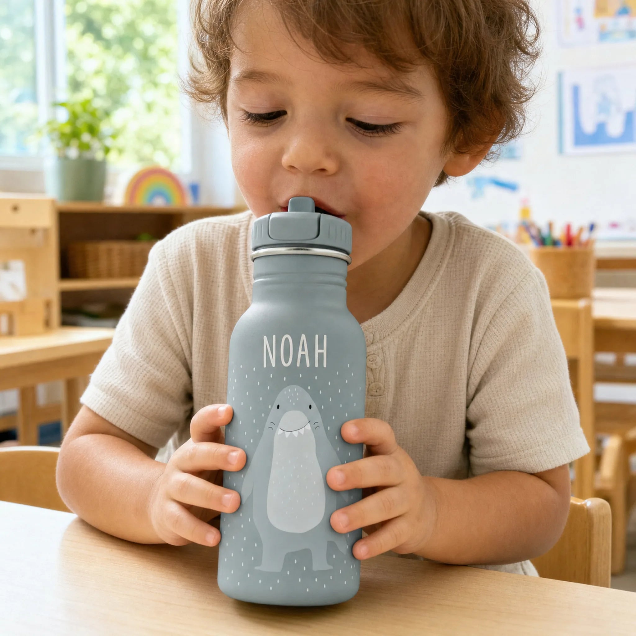 Gourde 350 ml avec cordon de transport, motif Requin — Kidsmood