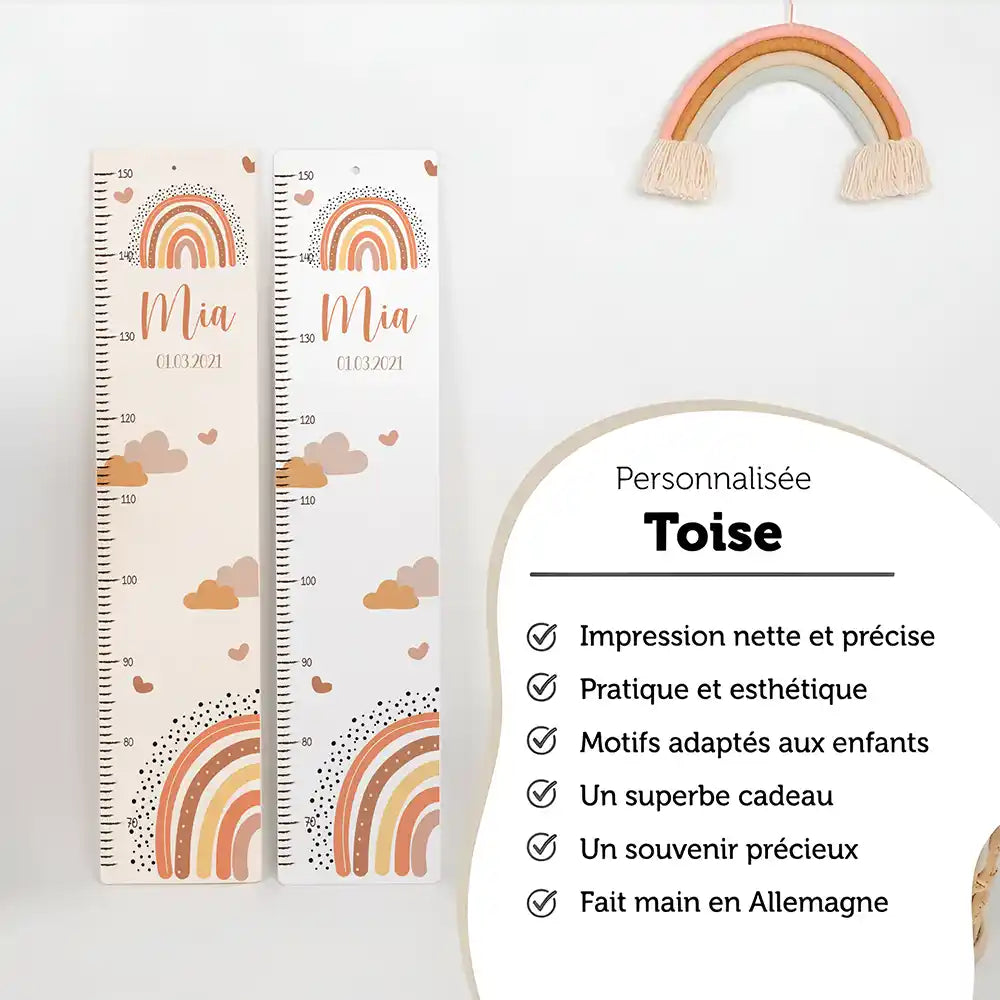 Toise enfant personnalisée Arc-en-ciel terracotta – versions bois et aluminium composite côte à côte, fait main en Allemagne