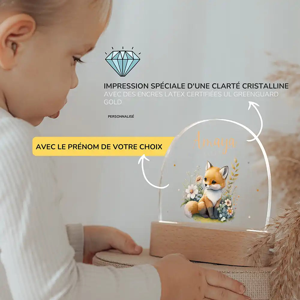 Veilleuse enfant personnalisée Bébé renard – présentation du produit par l'atelier familial Kidsmood