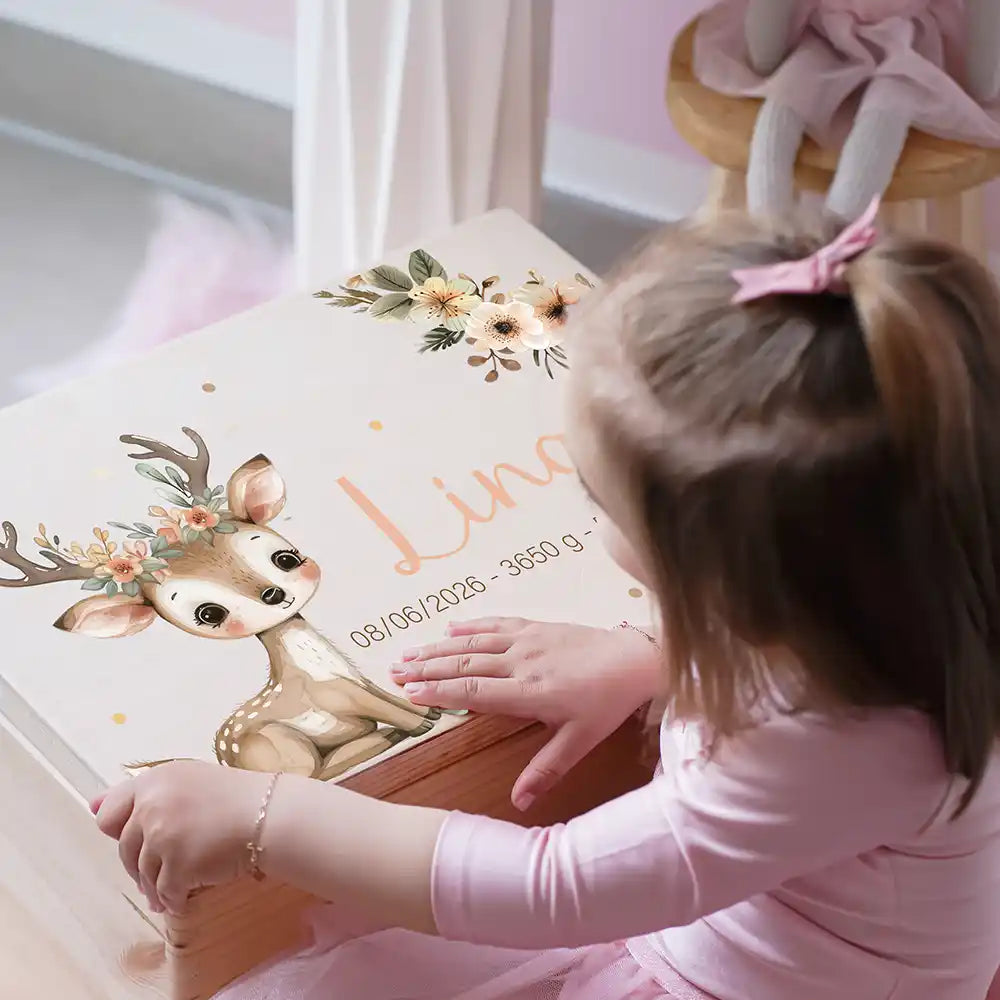 Boîte à souvenirs bébé personnalisée – Faon couronne de fleurs