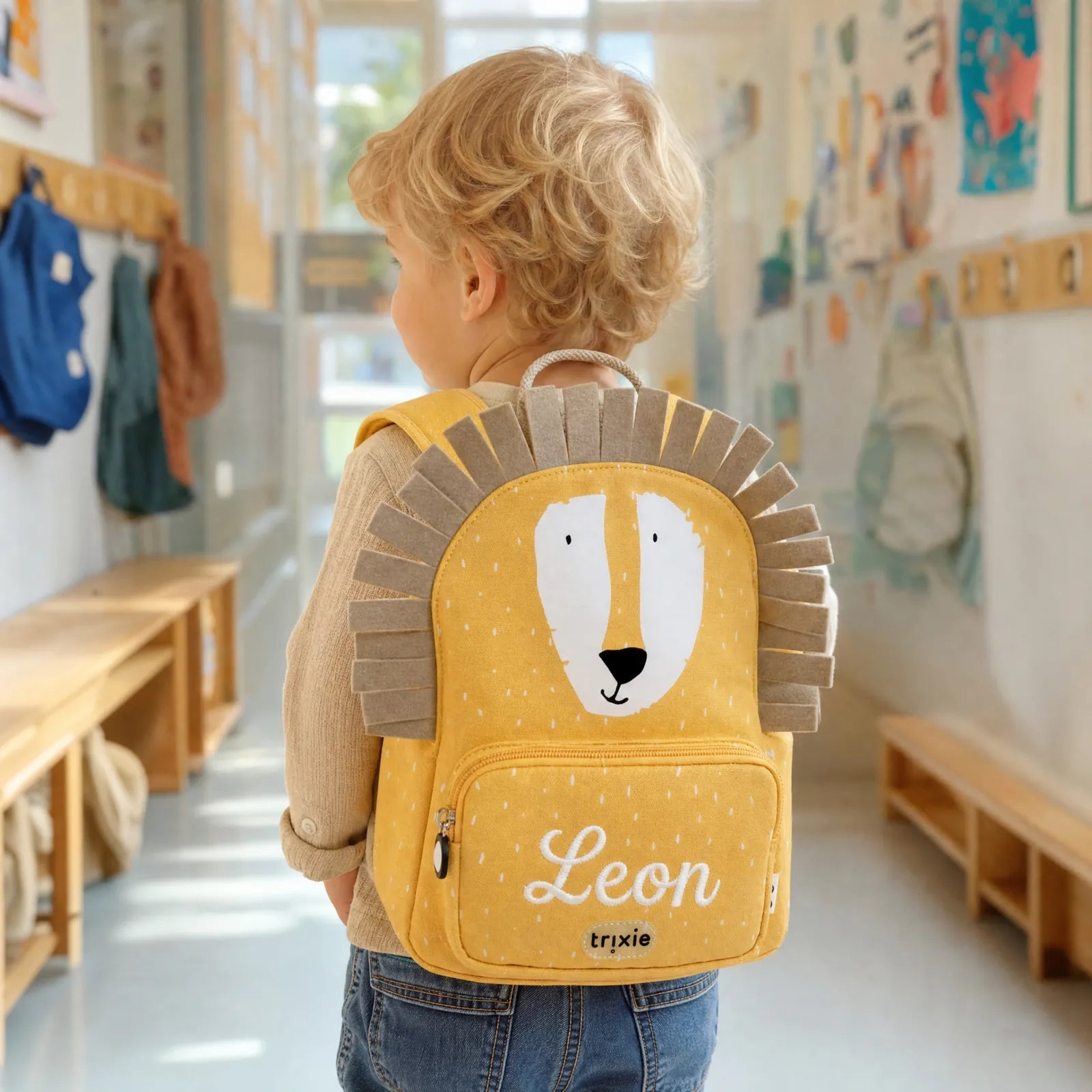 Cadeau d'anniversaire personnalisé — sac à dos maternelle avec prénom brodé motif lion