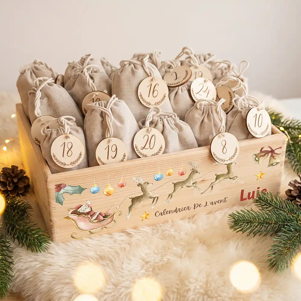 Calendrier de l'avent personnalisé, motif Père Noël en traîneau — Caisse garnie des 24 sachets | Kidsmood