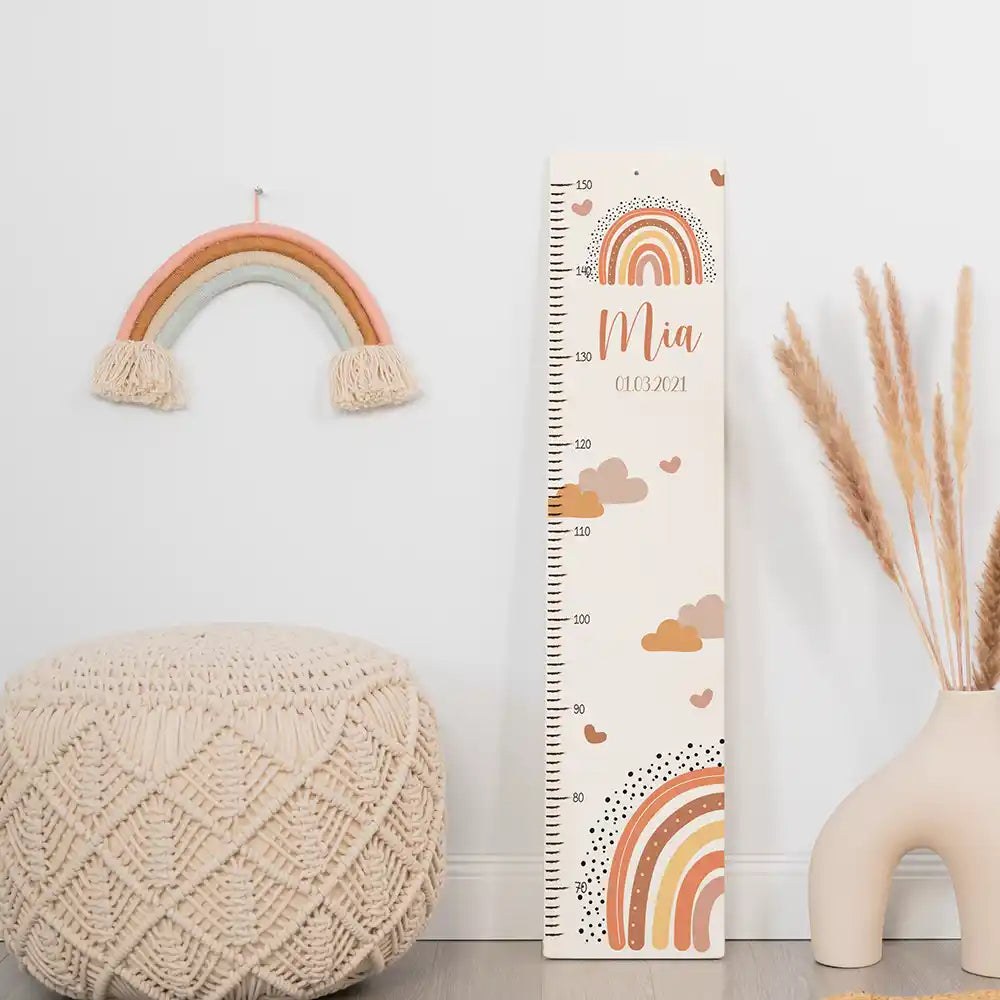 Toise enfant personnalisée Arc-en-ciel terracotta – variante claire avec prénom et date de naissance imprimés