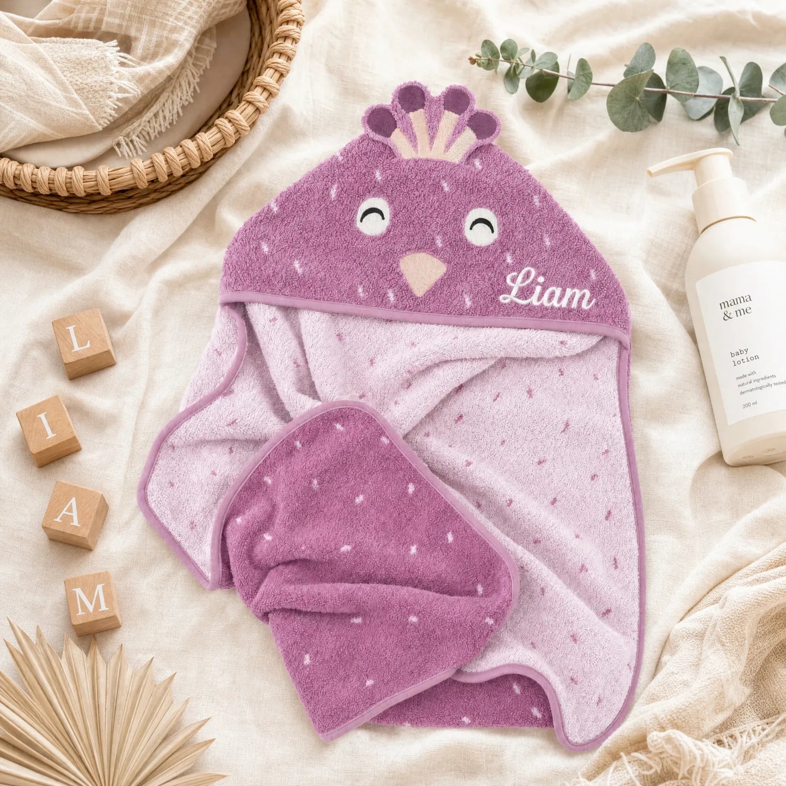 Cape de bain naissance Paon 75 x 75 cm personnalisée — Kidsmood