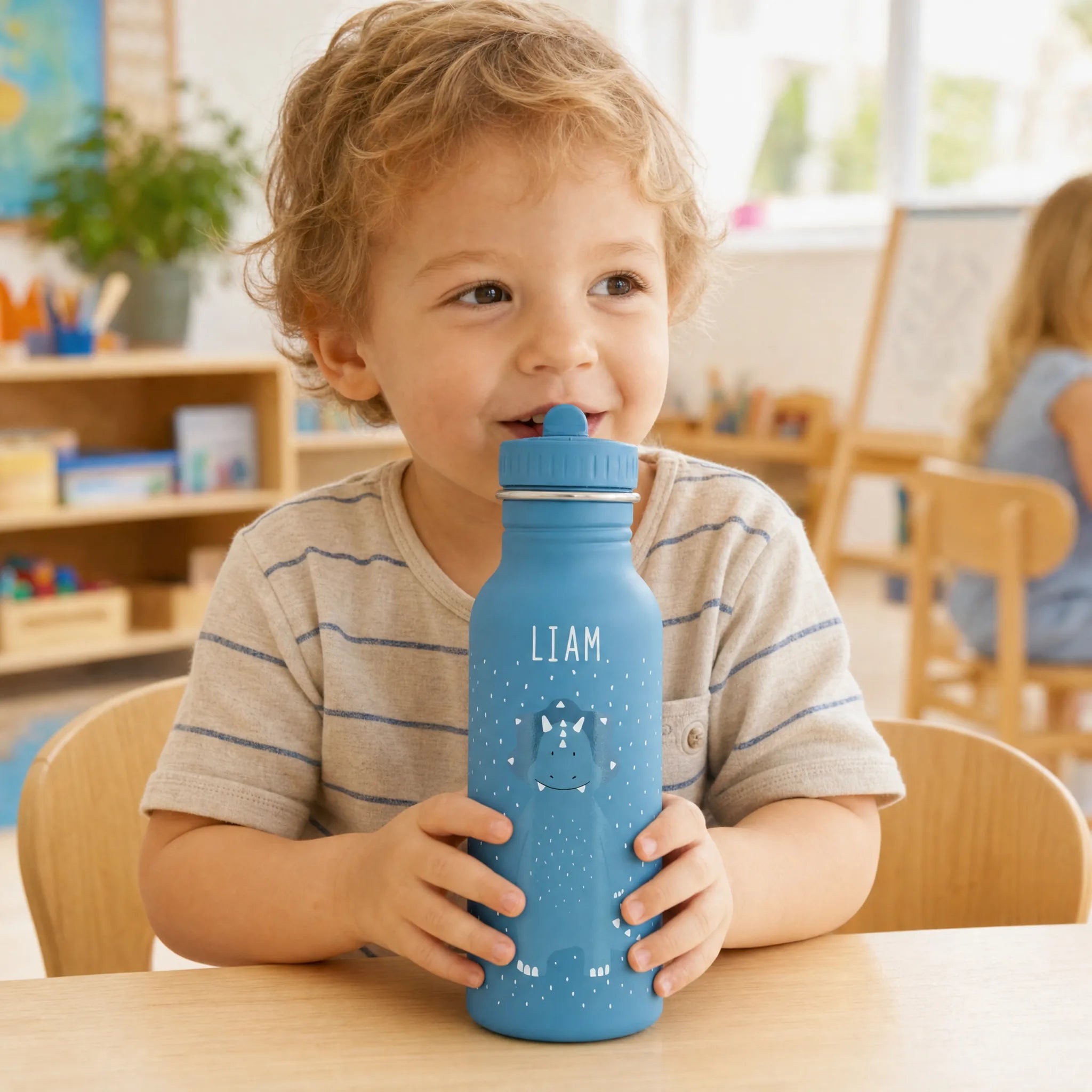 Gourde 350 ml avec cordon de transport, motif Tricératops — Kidsmood