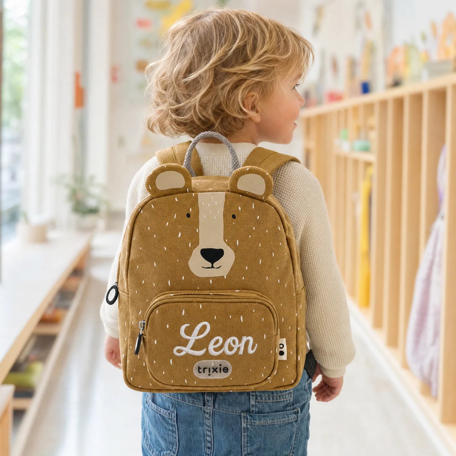 Mini sac à dos Ours dès 2 ans, porté par un enfant — Kidsmood