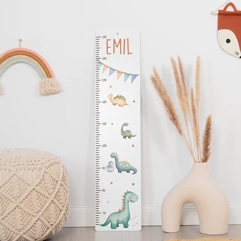 Toise enfant personnalisée Dinosaures – ambiance douce dans la chambre d'enfant