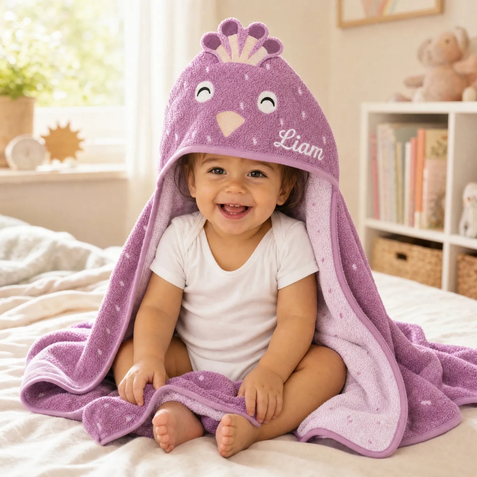 Cape de bain bébé Paon en deux tailles (75x75 et 70x130) — Kidsmood