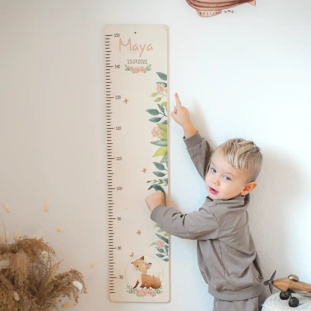 Toise enfant personnalisée Bébé renard – décoration murale dans la chambre d'enfant