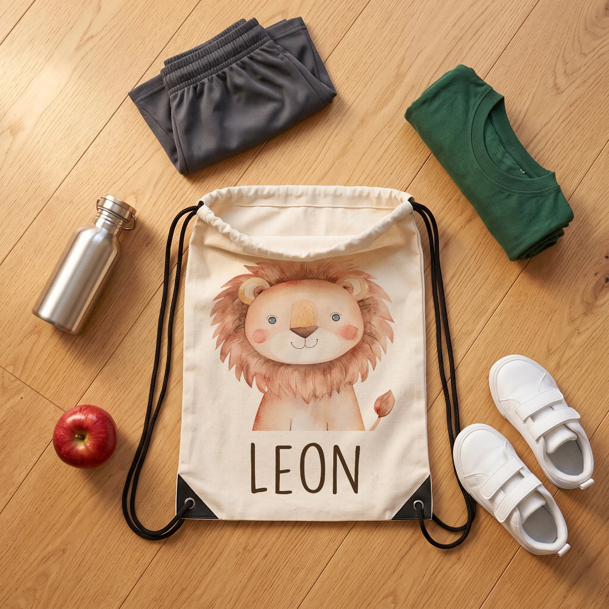 Sac de sport personnalisé avec tenue de sport, chaussures et gourde, motif lion — Kidsmood