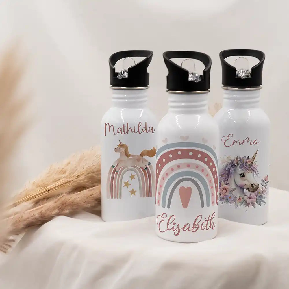 Gourde à paille personnalisée, idée cadeau enfant motif Arc-en-ciel et cœur — Kidsmood