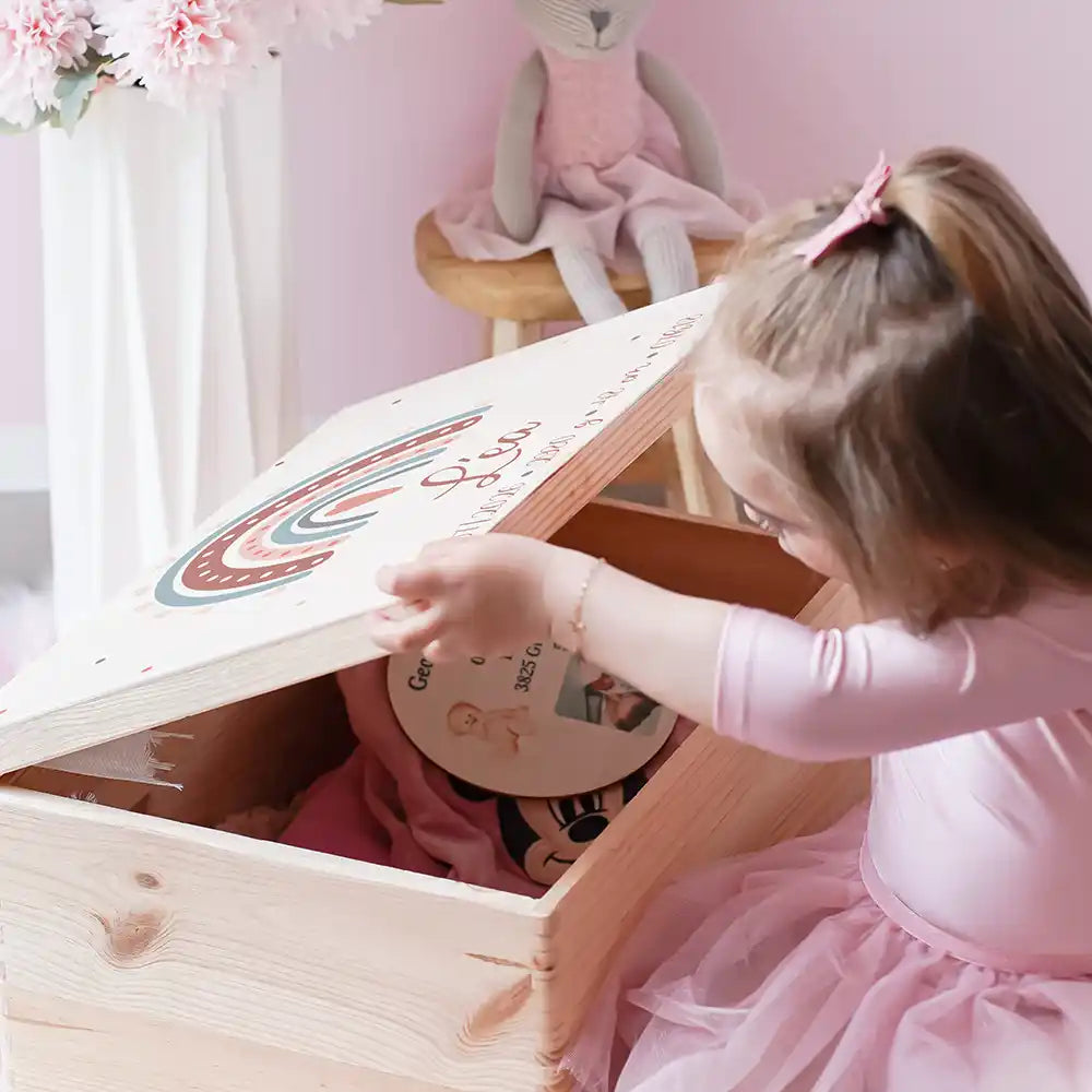 Boîte à souvenirs bébé personnalisée – Arc-en-ciel boho